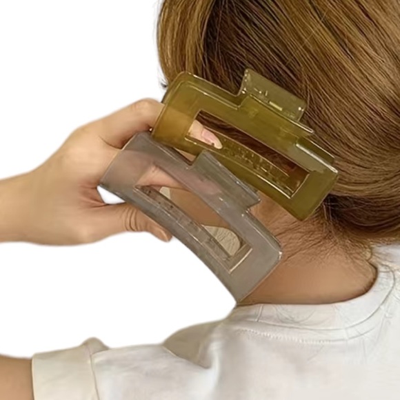 3 Piece Large Sized Translucent Hair Clips - Picture 3 of 7